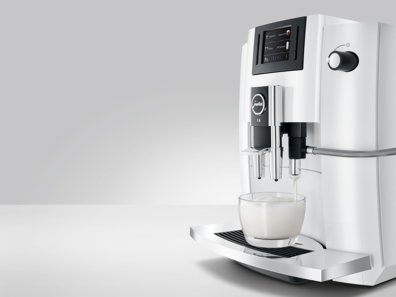 JURA Kaffeevollautomat E6 Piano White (EB)